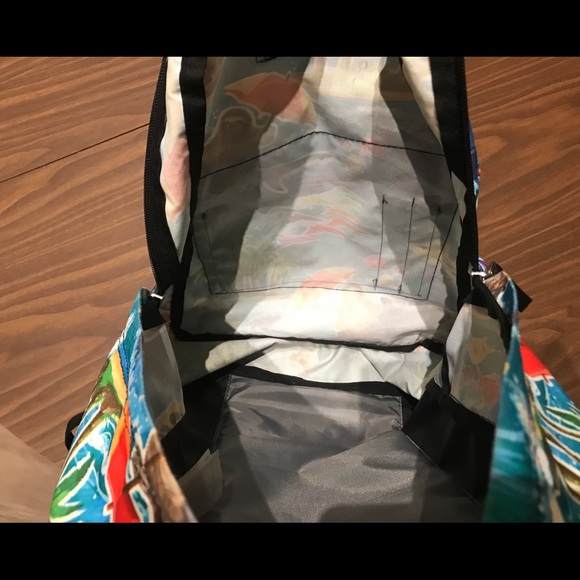 Jansport Backpack Sloth Riding Shark RARE - Picture 7 of 8